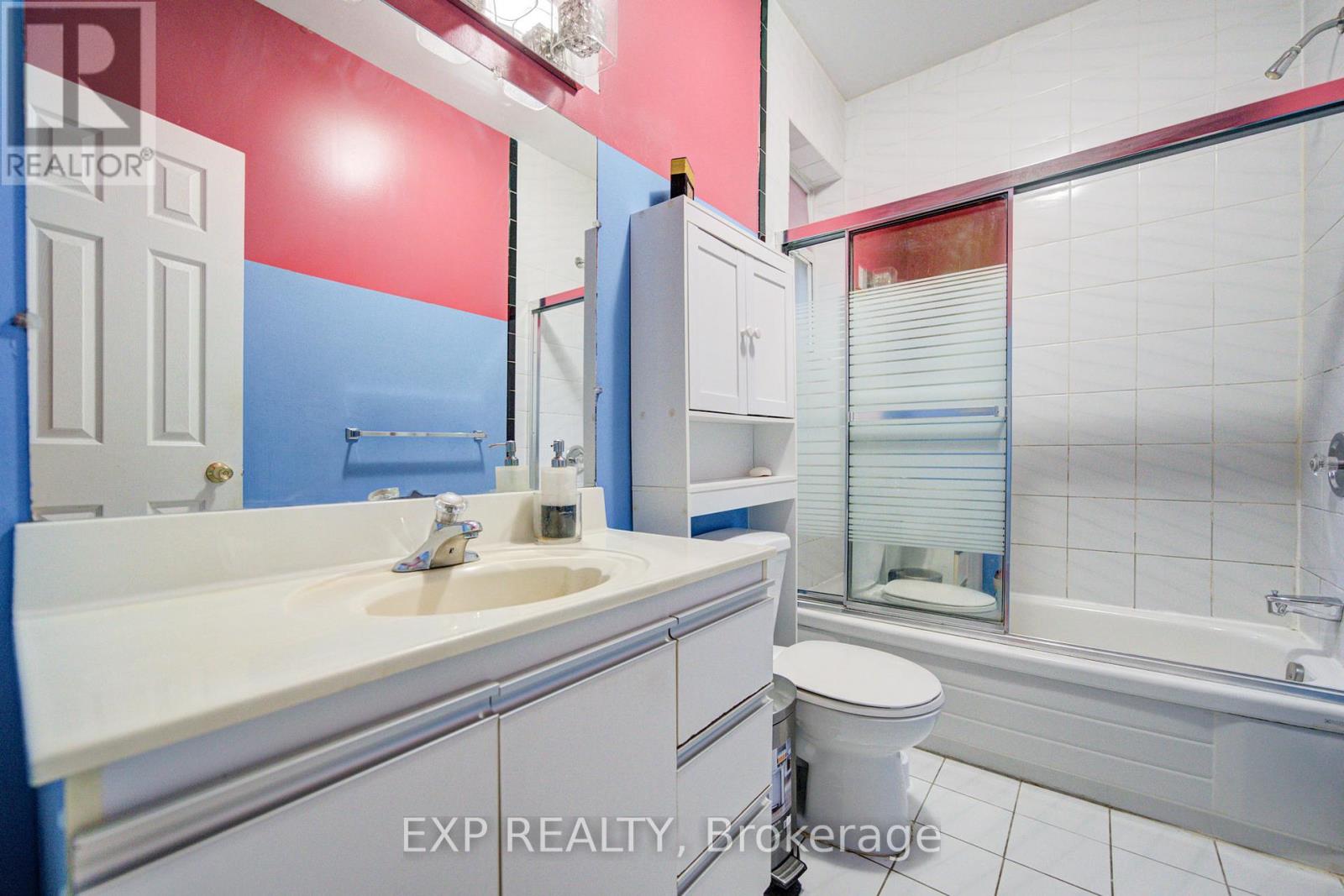 170 Wallace Avenue, Toronto, Ontario  M6H 1V2 - Photo 14 - W13129294
