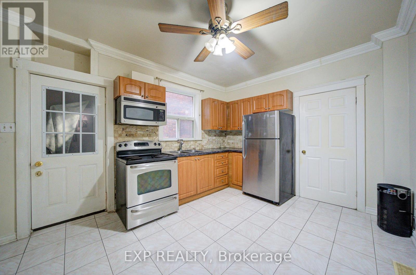 170 Wallace Avenue, Toronto, Ontario  M6H 1V2 - Photo 17 - W13129294