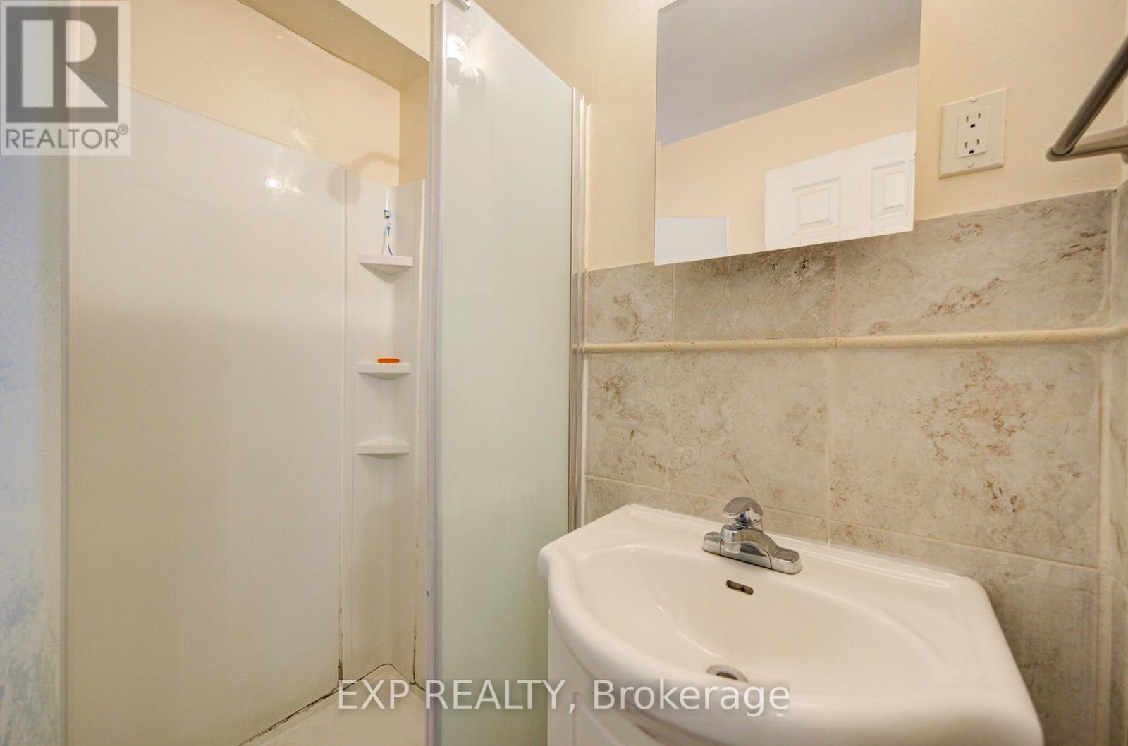 170 Wallace Avenue, Toronto, Ontario  M6H 1V2 - Photo 30 - W13129294