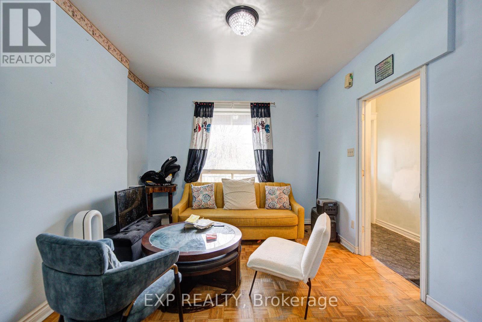 170 Wallace Avenue, Toronto, Ontario  M6H 1V2 - Photo 6 - W13129294