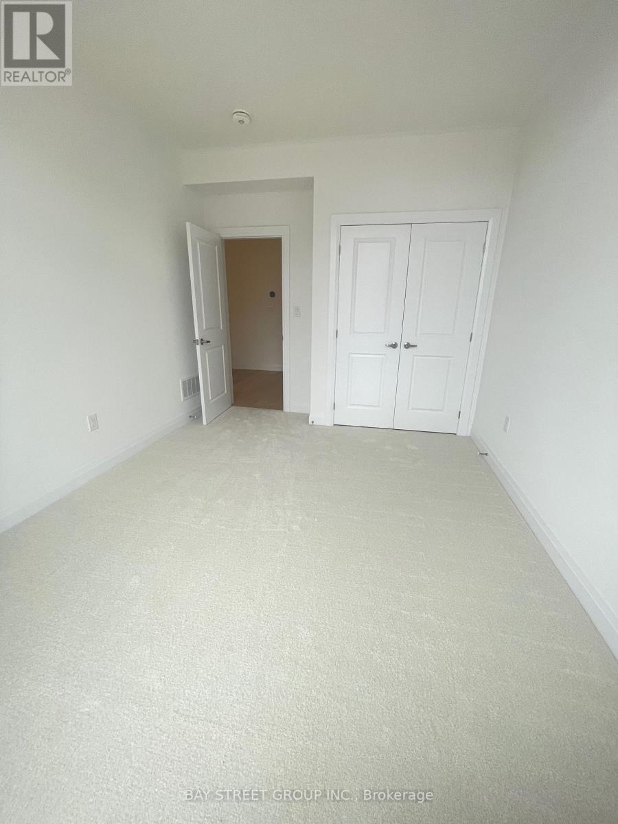 3224 Crystal Drive, Oakville, Ontario  L6M 5S8 - Photo 8 - W13129330