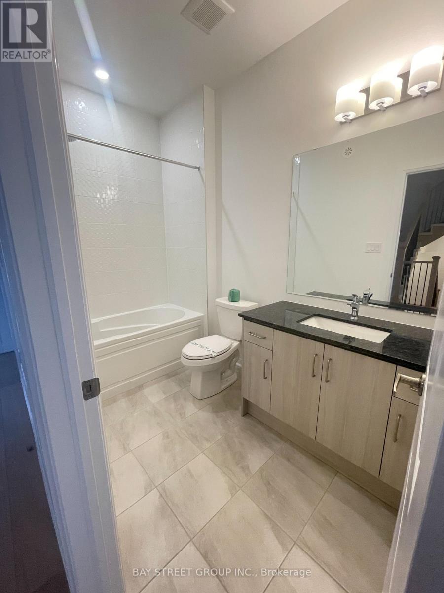 3224 Crystal Drive, Oakville, Ontario  L6M 5S8 - Photo 9 - W13129330