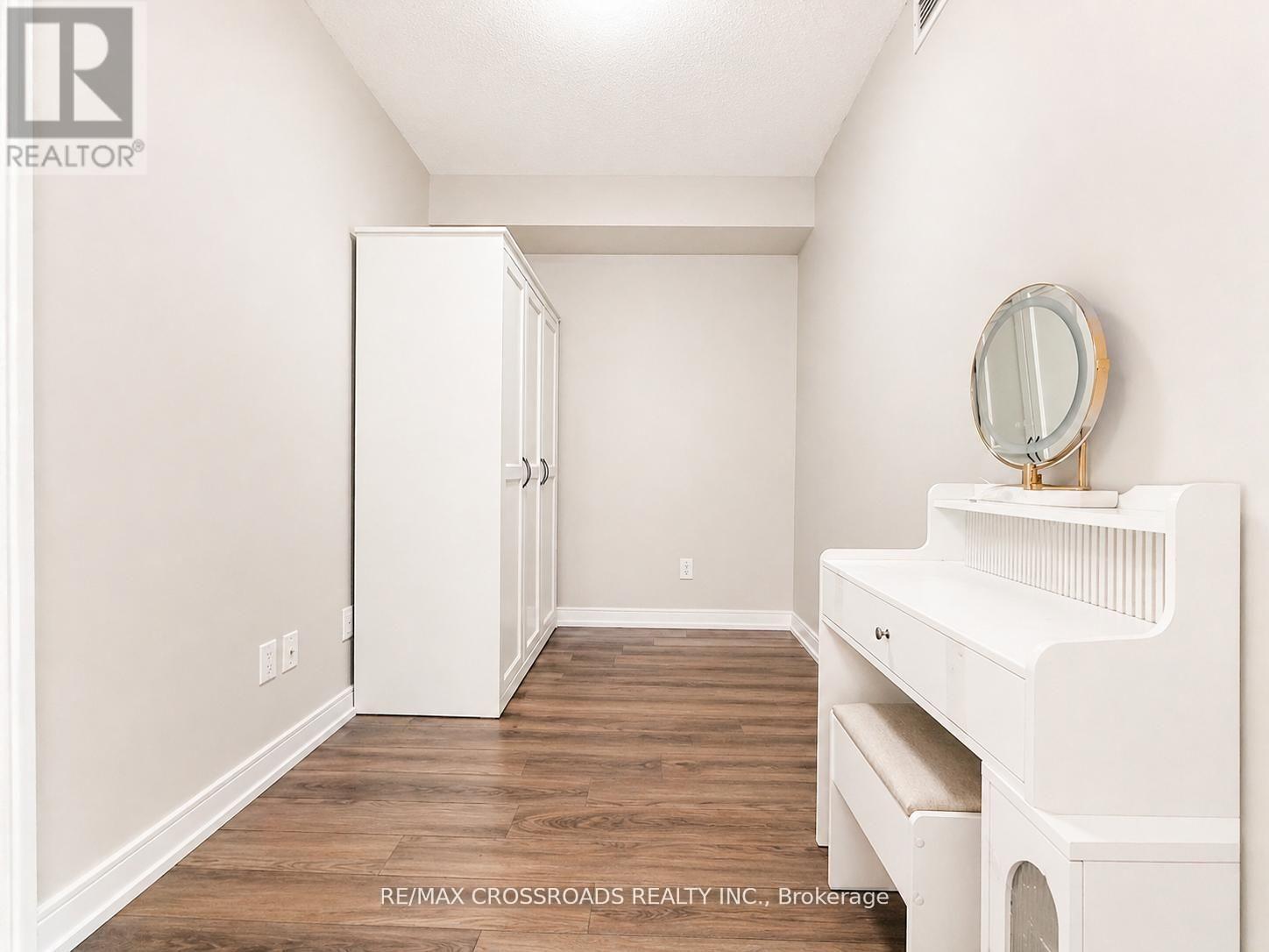 1201 - 20 Thomas Riley Road W, Toronto, Ontario  M9B 0C3 - Photo 5 - W13129340