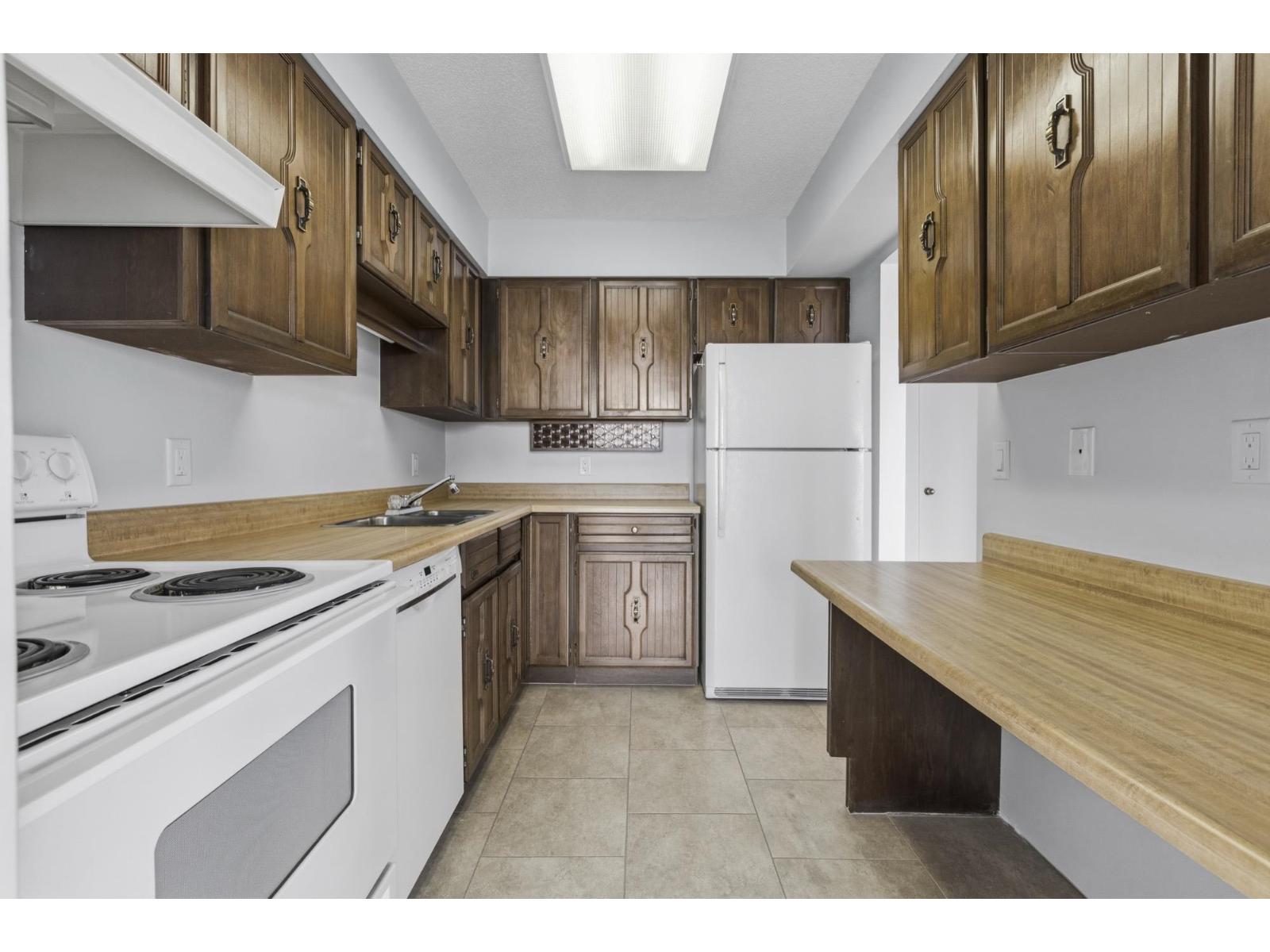202 15147 Marine Drive, White Rock, British Columbia  V4B 1C5 - Photo 16 - R3123351