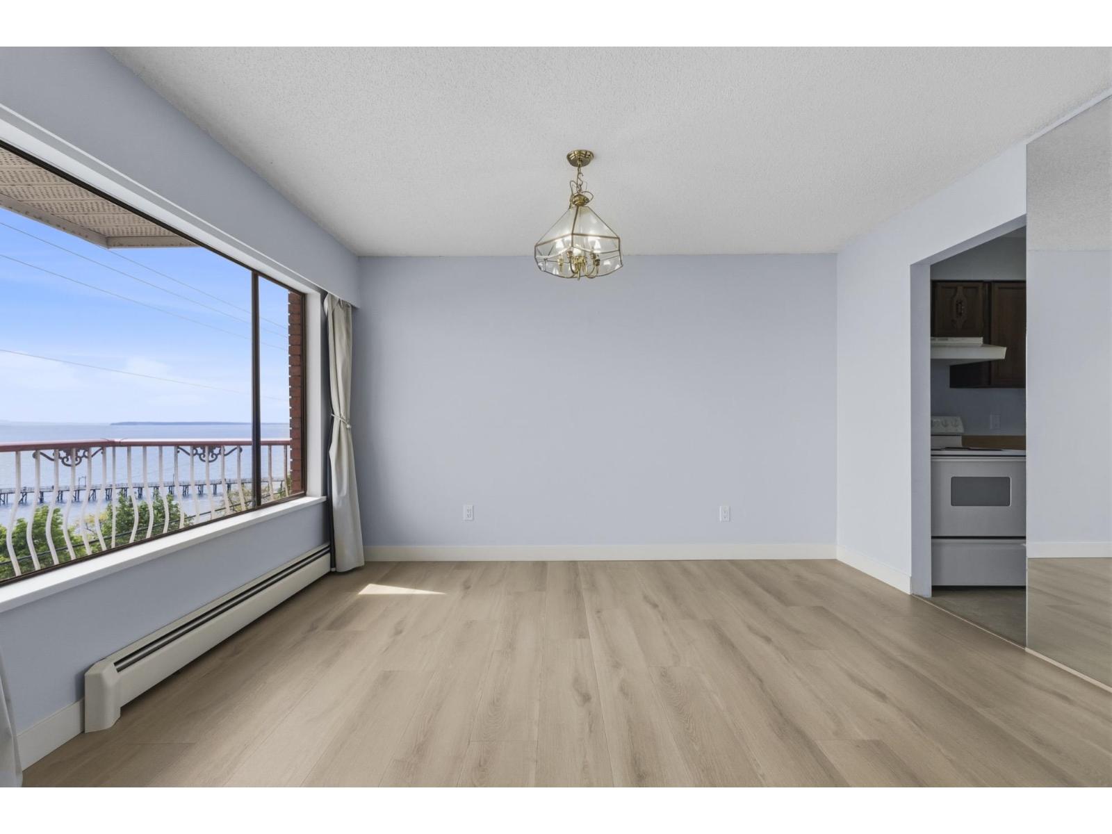 202 15147 Marine Drive, White Rock, British Columbia  V4B 1C5 - Photo 12 - R3123351