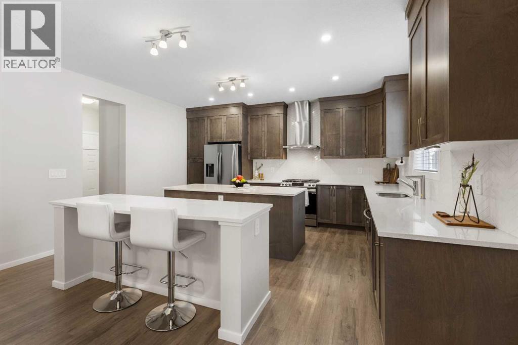 33 Carringham Heights Nw, Calgary, Alberta  T3P 1V9 - Photo 10 - A2302218