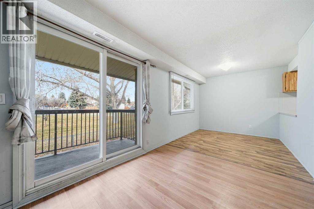 306, 2200 Woodview Drive SW, Calgary, Alberta  T2W 3N6 - Photo 5 - A2306365