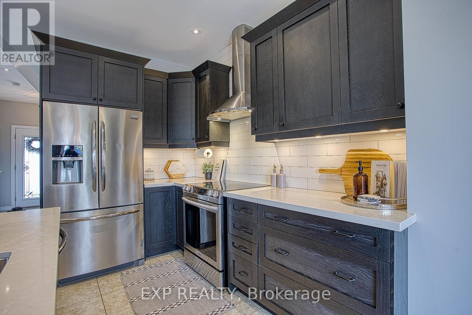 49 Lampman Drive, Grimsby, Ontario  L3M 0E5 - Photo 10 - X13129106