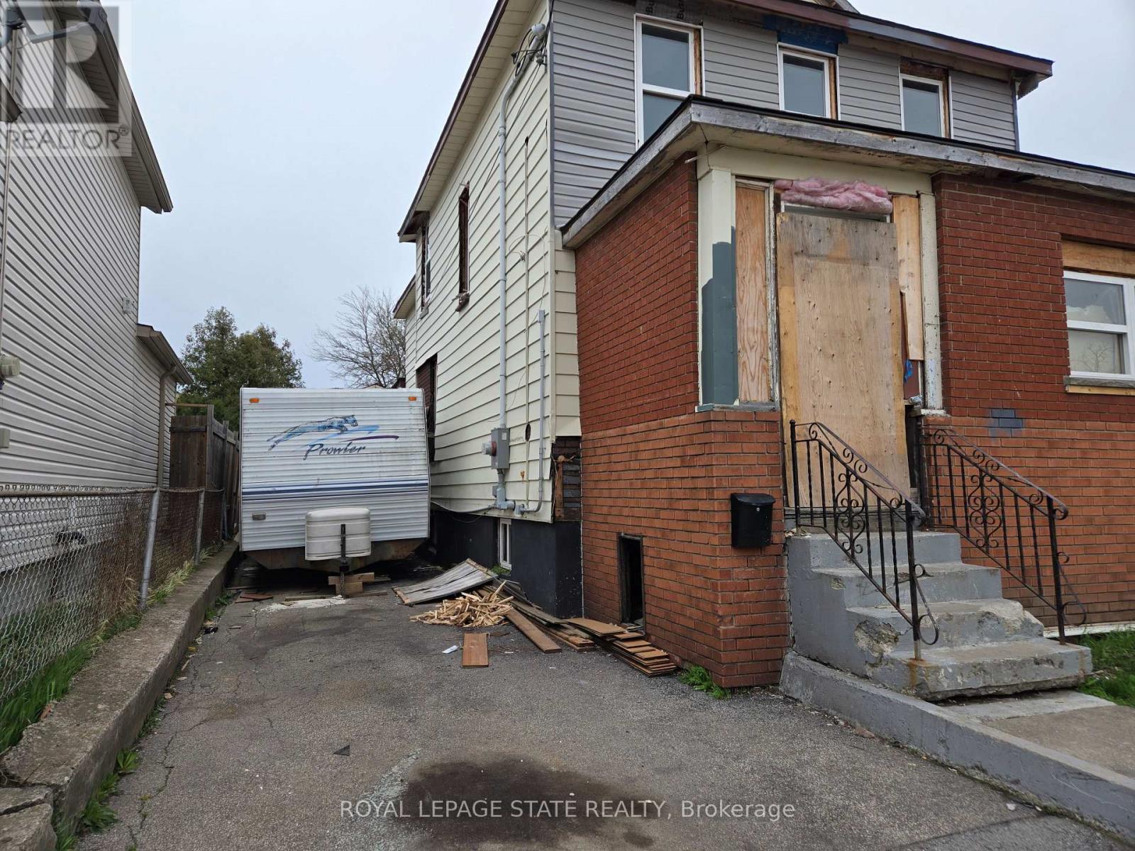 4550 Crysler Avenue, Niagara Falls, Ontario  L2E 3V4 - Photo 10 - X13129162