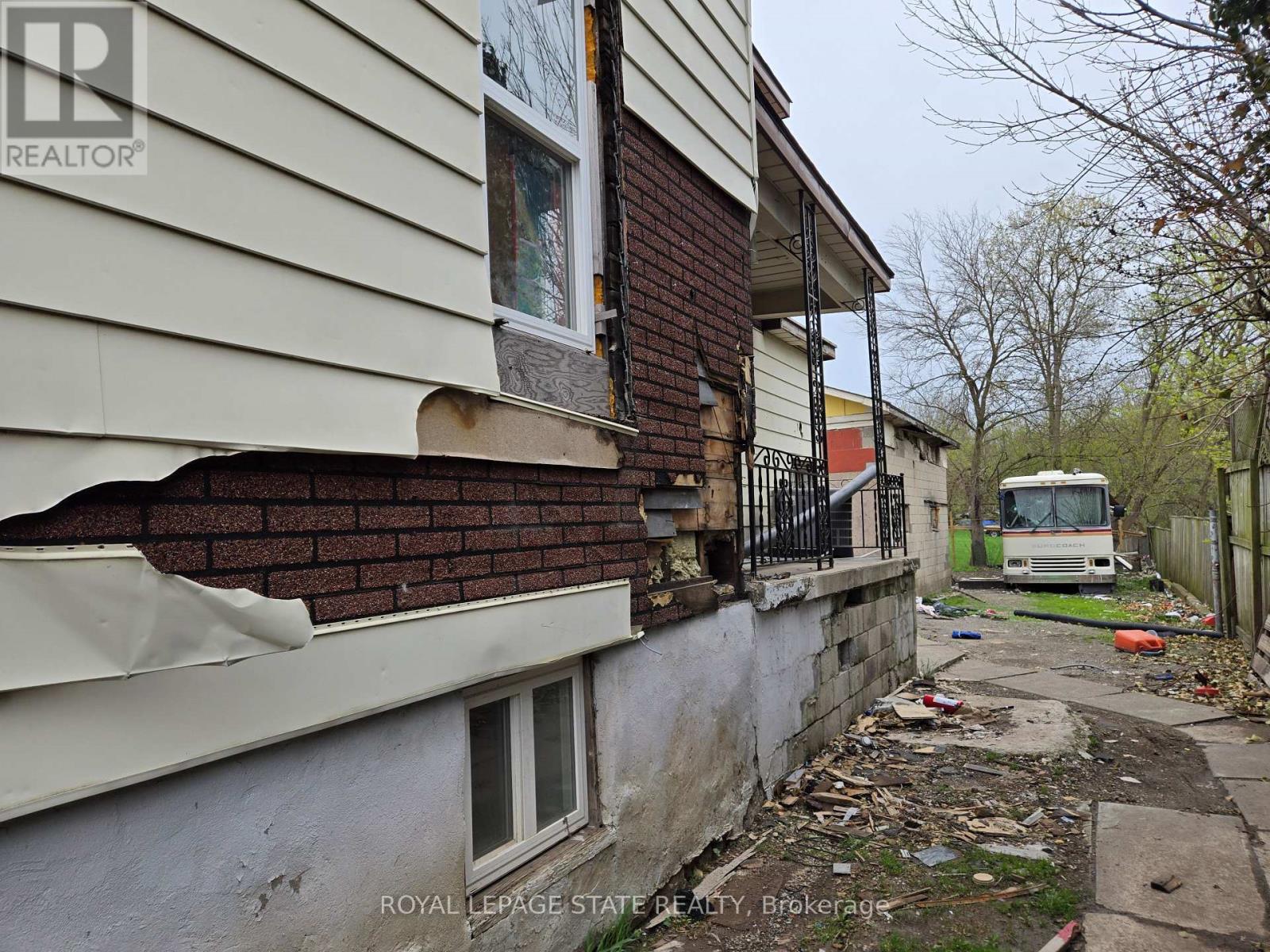 4550 Crysler Avenue, Niagara Falls, Ontario  L2E 3V4 - Photo 4 - X13129162