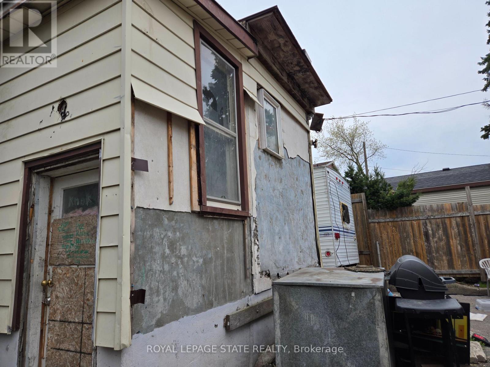 4550 Crysler Avenue, Niagara Falls, Ontario  L2E 3V4 - Photo 9 - X13129162