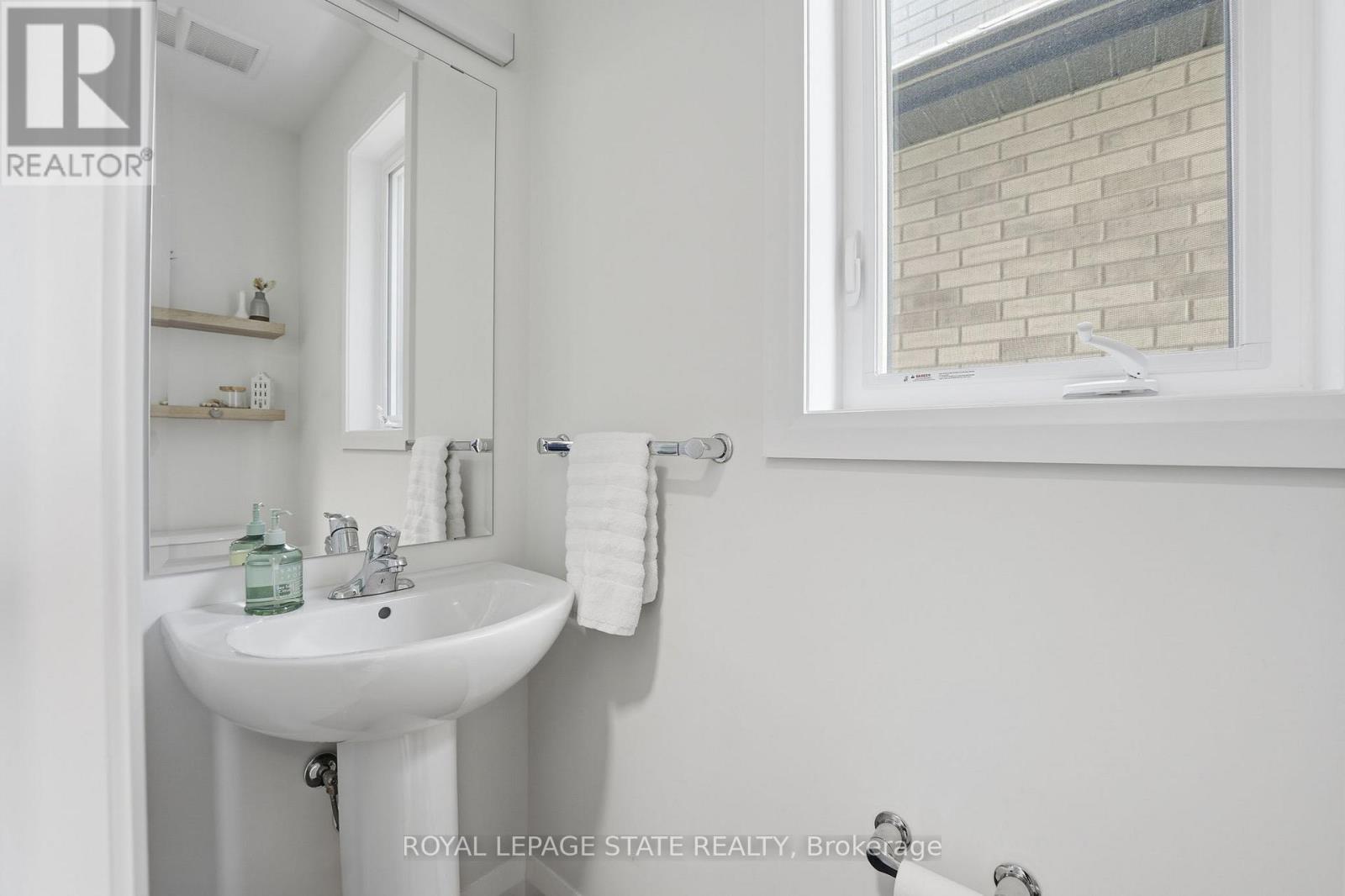 239 Alessio Drive, Hamilton, Ontario  L9B 0K7 - Photo 20 - X13129208
