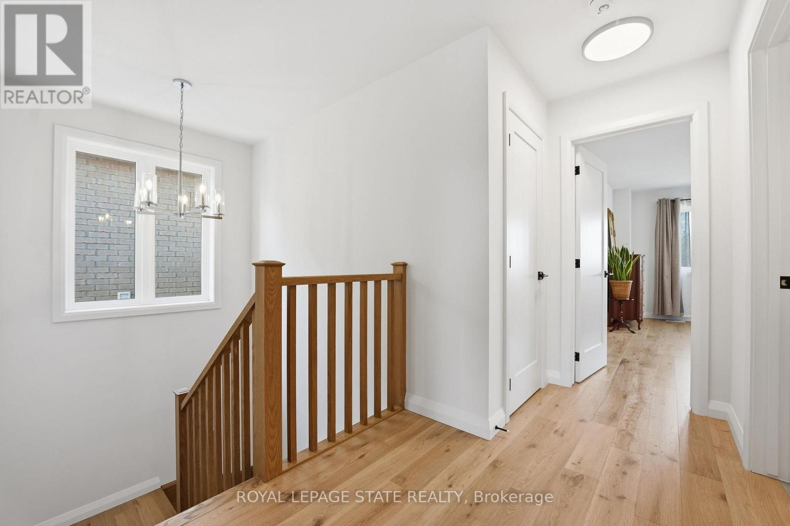 239 Alessio Drive, Hamilton, Ontario  L9B 0K7 - Photo 22 - X13129208
