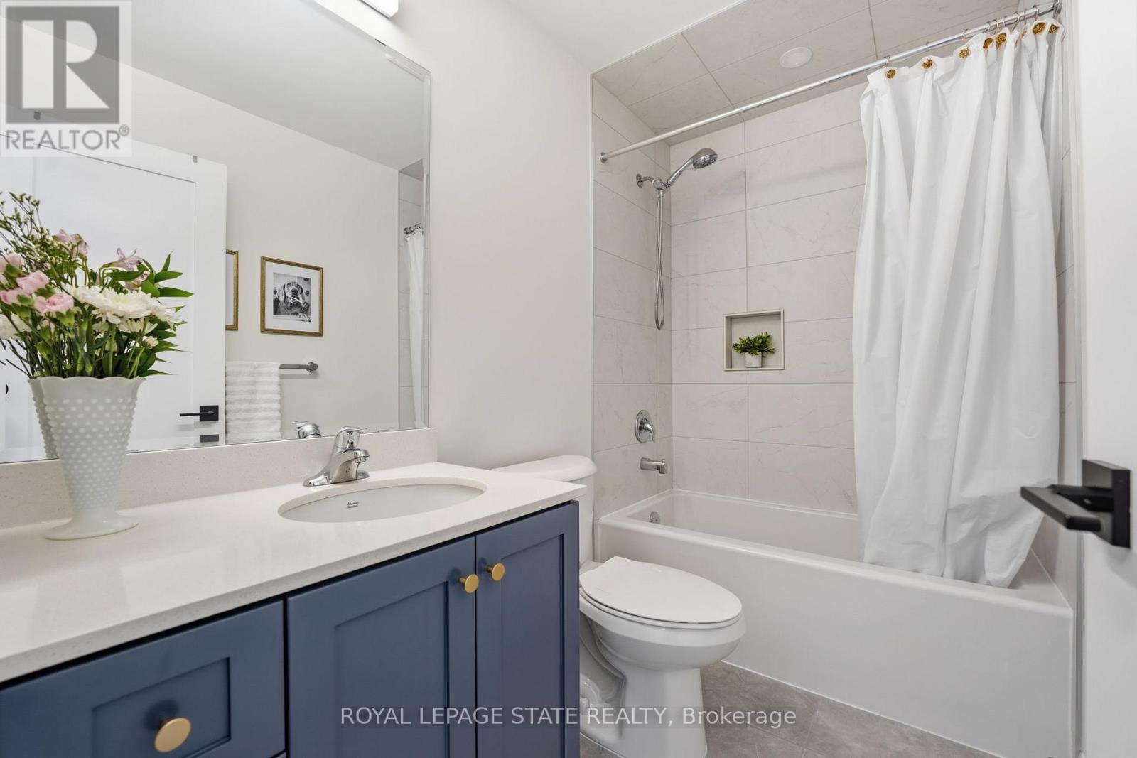 239 Alessio Drive, Hamilton, Ontario  L9B 0K7 - Photo 35 - X13129208