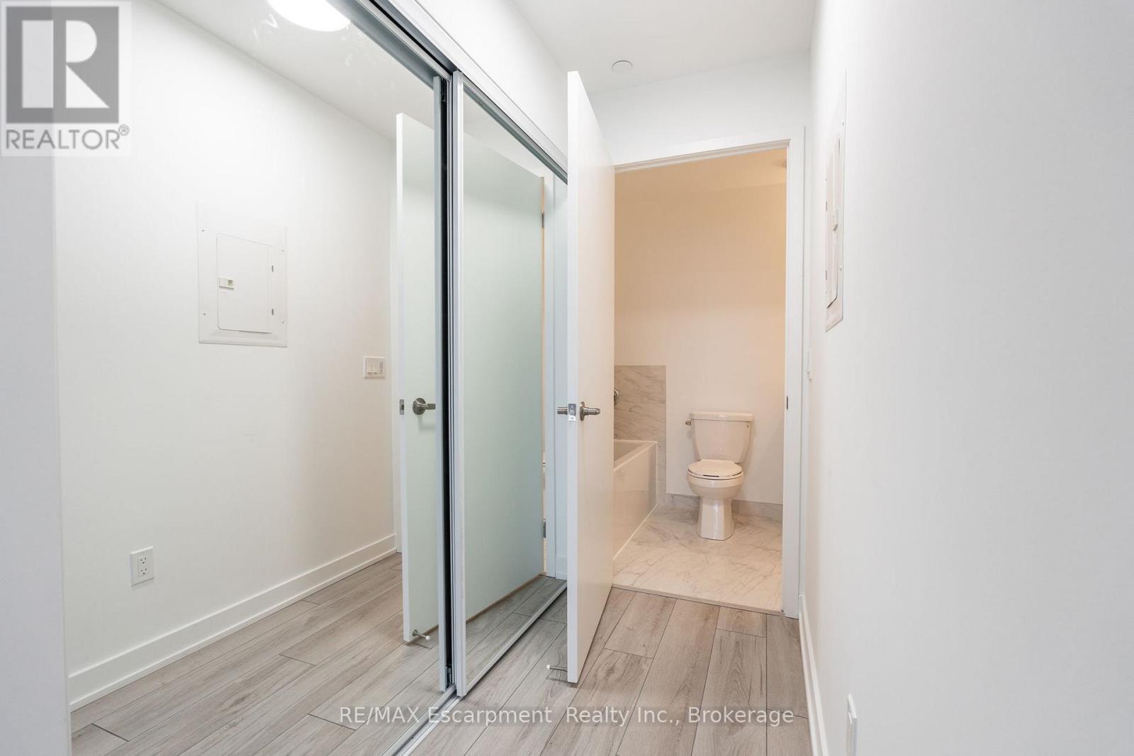 1501 - 1035 Southdown Road, Mississauga, Ontario  L5J 0A3 - Photo 11 - W13129410