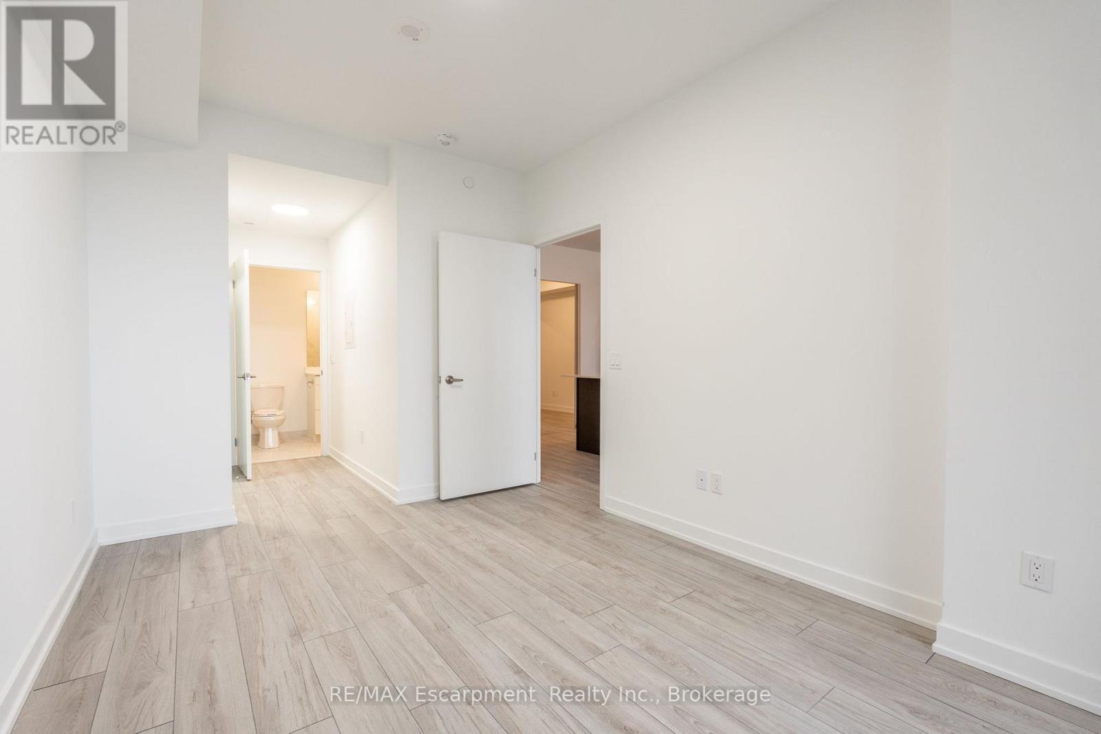 1501 - 1035 Southdown Road, Mississauga, Ontario  L5J 0A3 - Photo 12 - W13129410