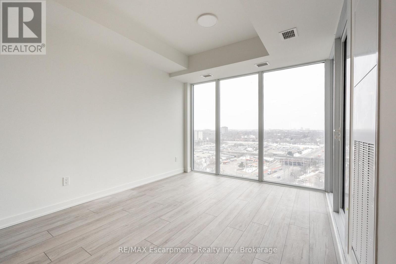 1501 - 1035 Southdown Road, Mississauga, Ontario  L5J 0A3 - Photo 7 - W13129410