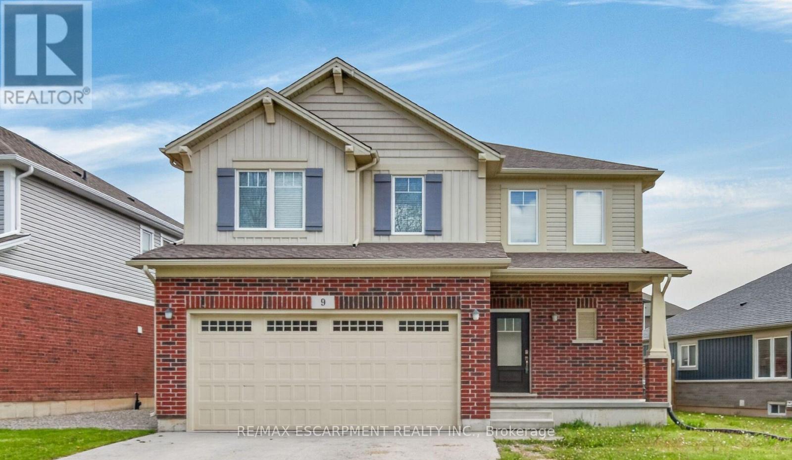9 WINTERBERRY BOULEVARD, Thorold, Ontario