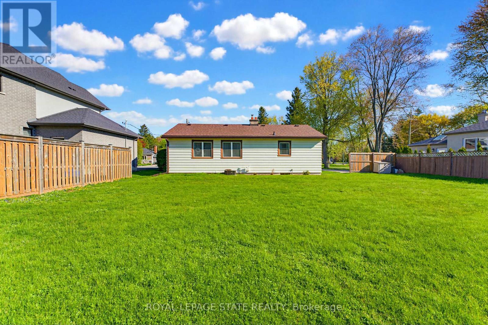 10 Oakley Court, Hamilton, Ontario  L9G 1T5 - Photo 39 - X13129318