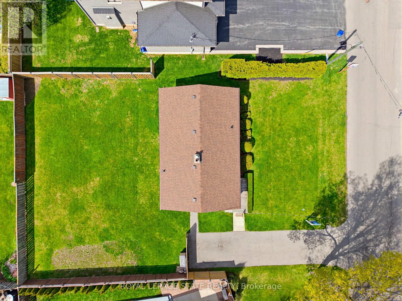 10 Oakley Court, Hamilton, Ontario  L9G 1T5 - Photo 43 - X13129318