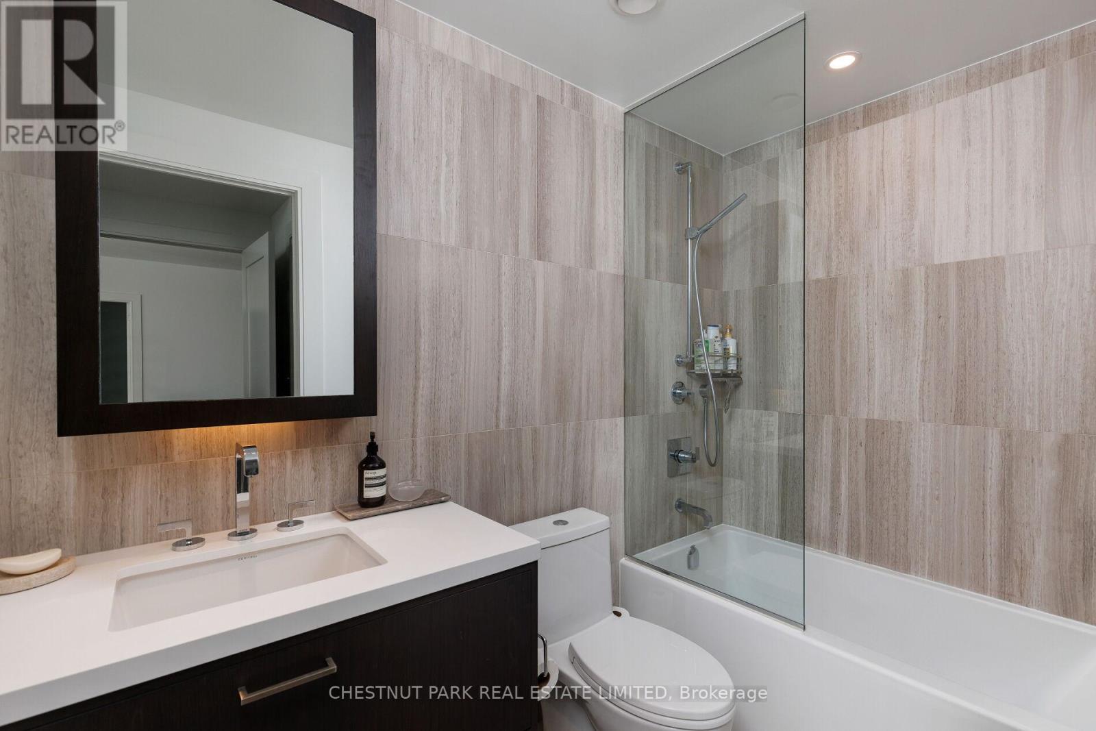 907 - 455 Wellington Street W, Toronto, Ontario  M5V 0V8 - Photo 24 - C12660488