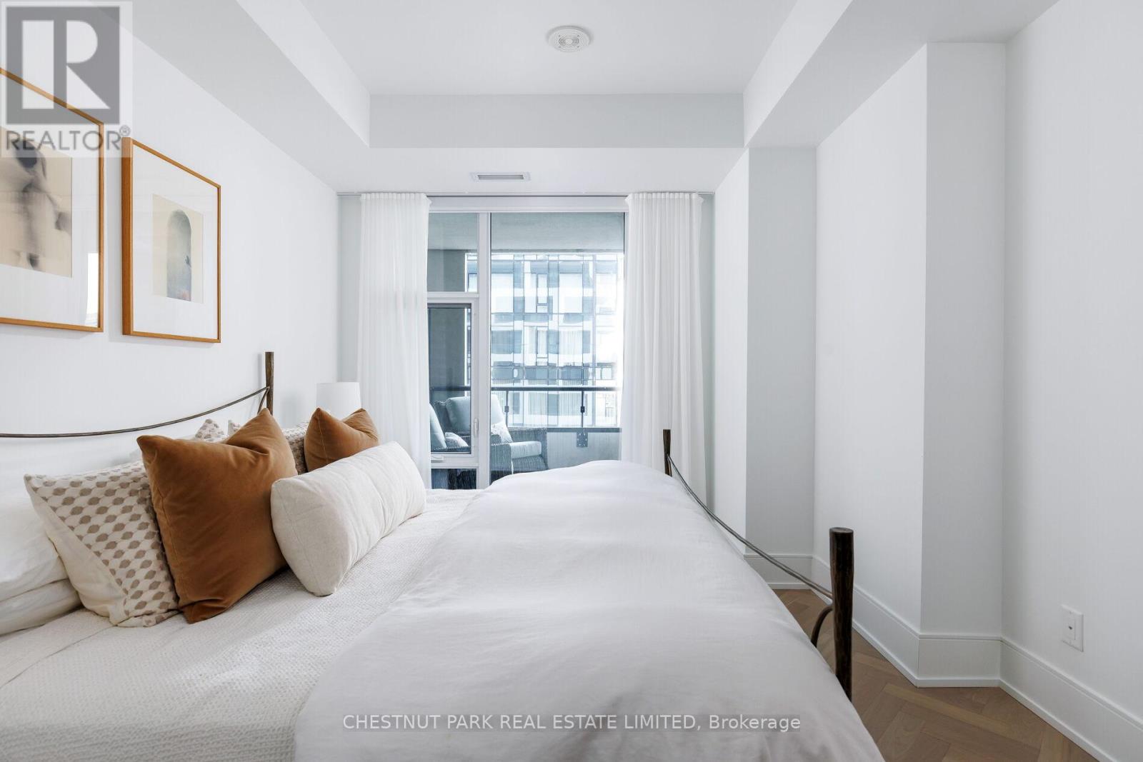 907 - 455 Wellington Street W, Toronto, Ontario  M5V 0V8 - Photo 17 - C12660488