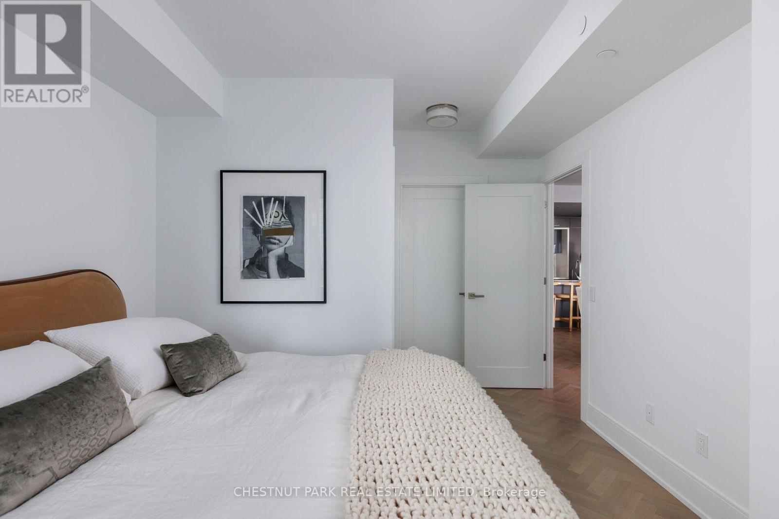 907 - 455 Wellington Street W, Toronto, Ontario  M5V 0V8 - Photo 23 - C12660488