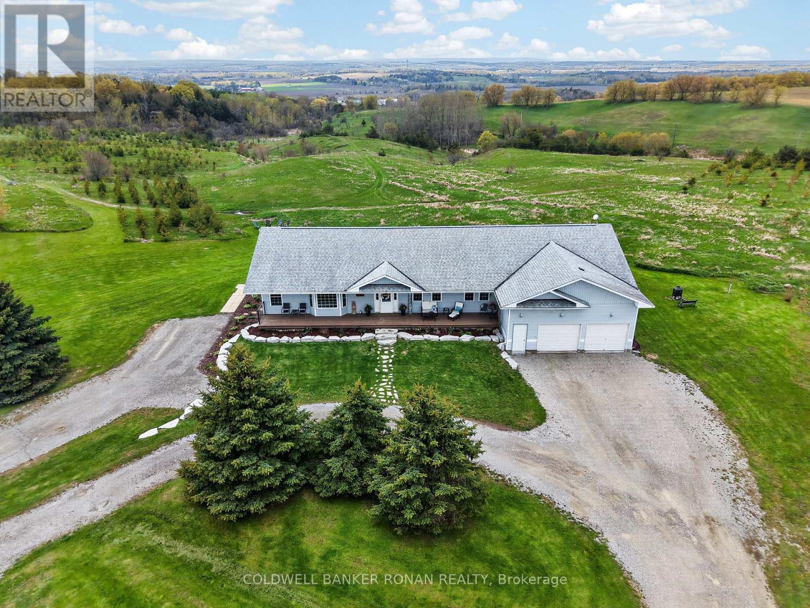 4886 15TH SIDE ROAD, New Tecumseth, Ontario