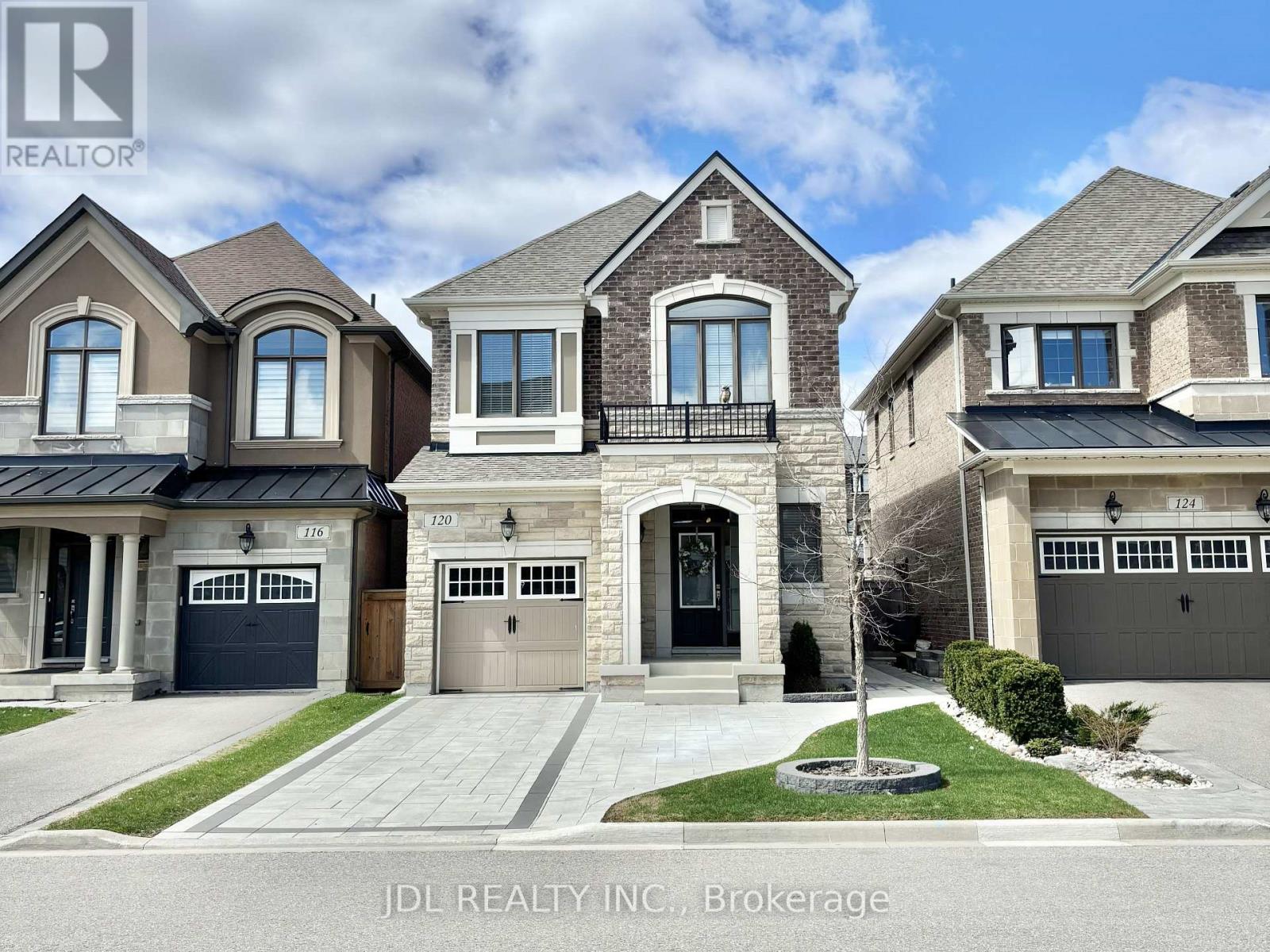 120 LACROSSE TRAIL, Vaughan, Ontario