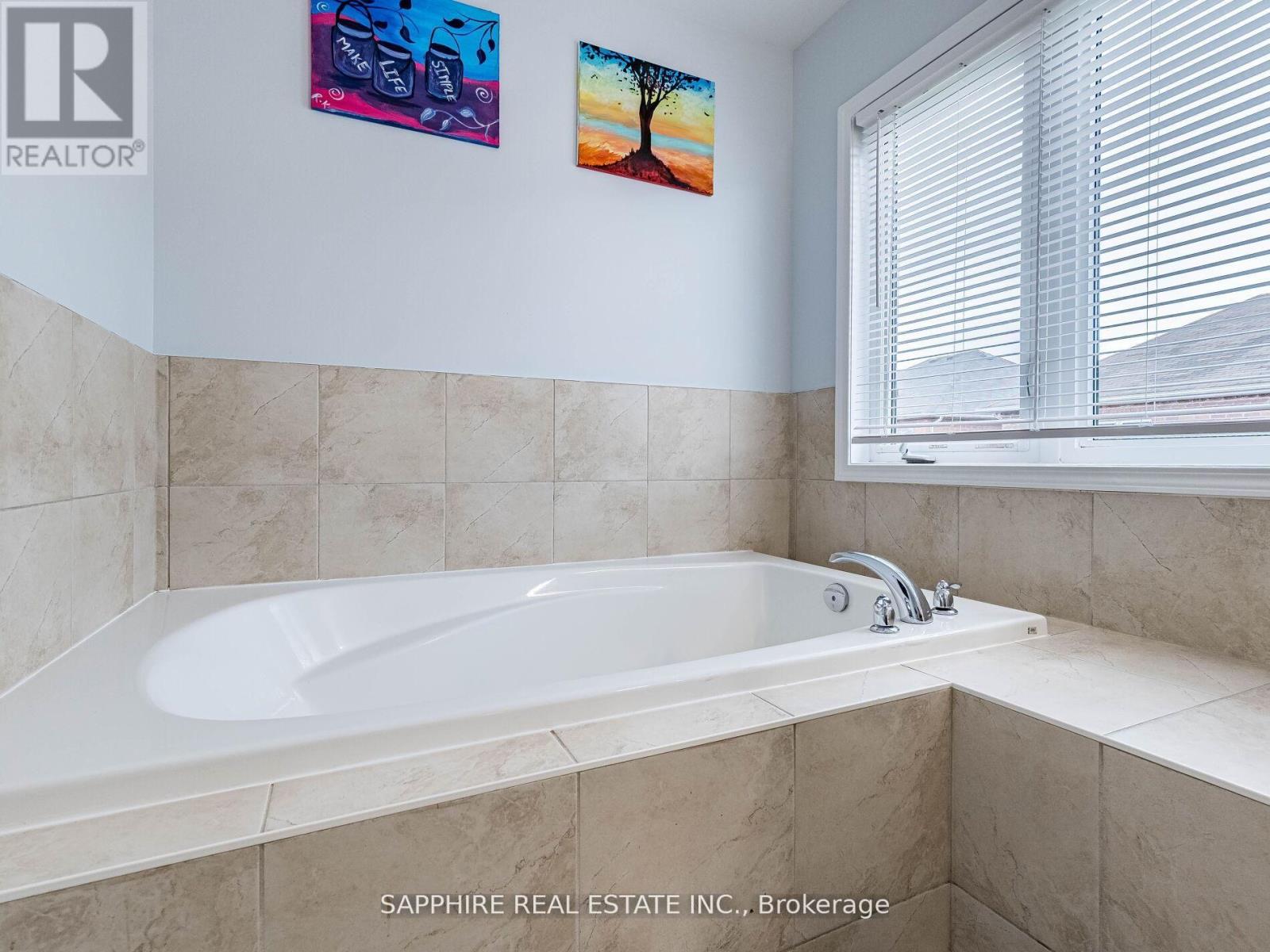 325 Trudeau (Upstairs) Drive, Milton, Ontario  L9T 8Y7 - Photo 22 - W12893580