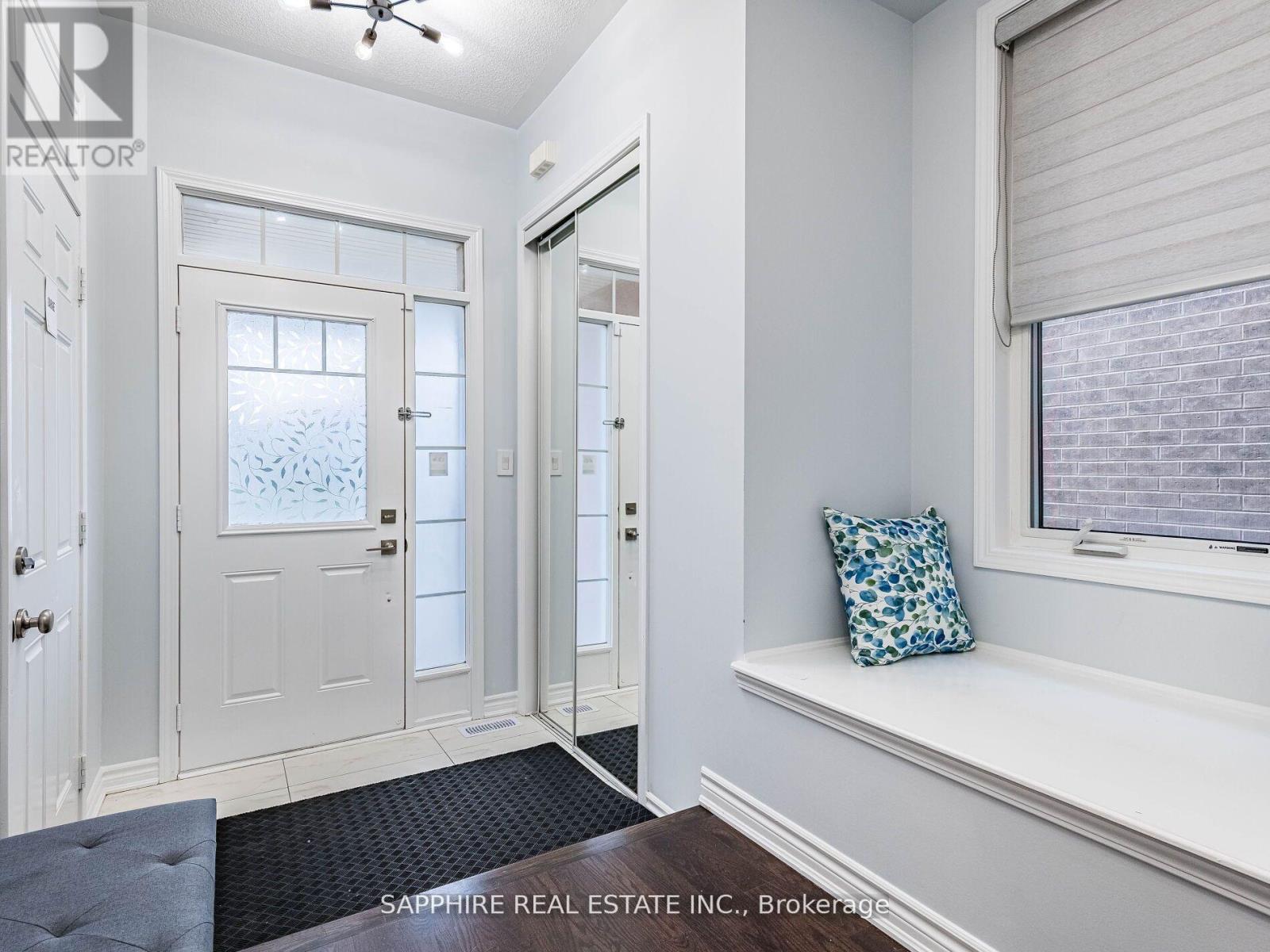 325 Trudeau (Upstairs) Drive, Milton, Ontario  L9T 8Y7 - Photo 2 - W12893580
