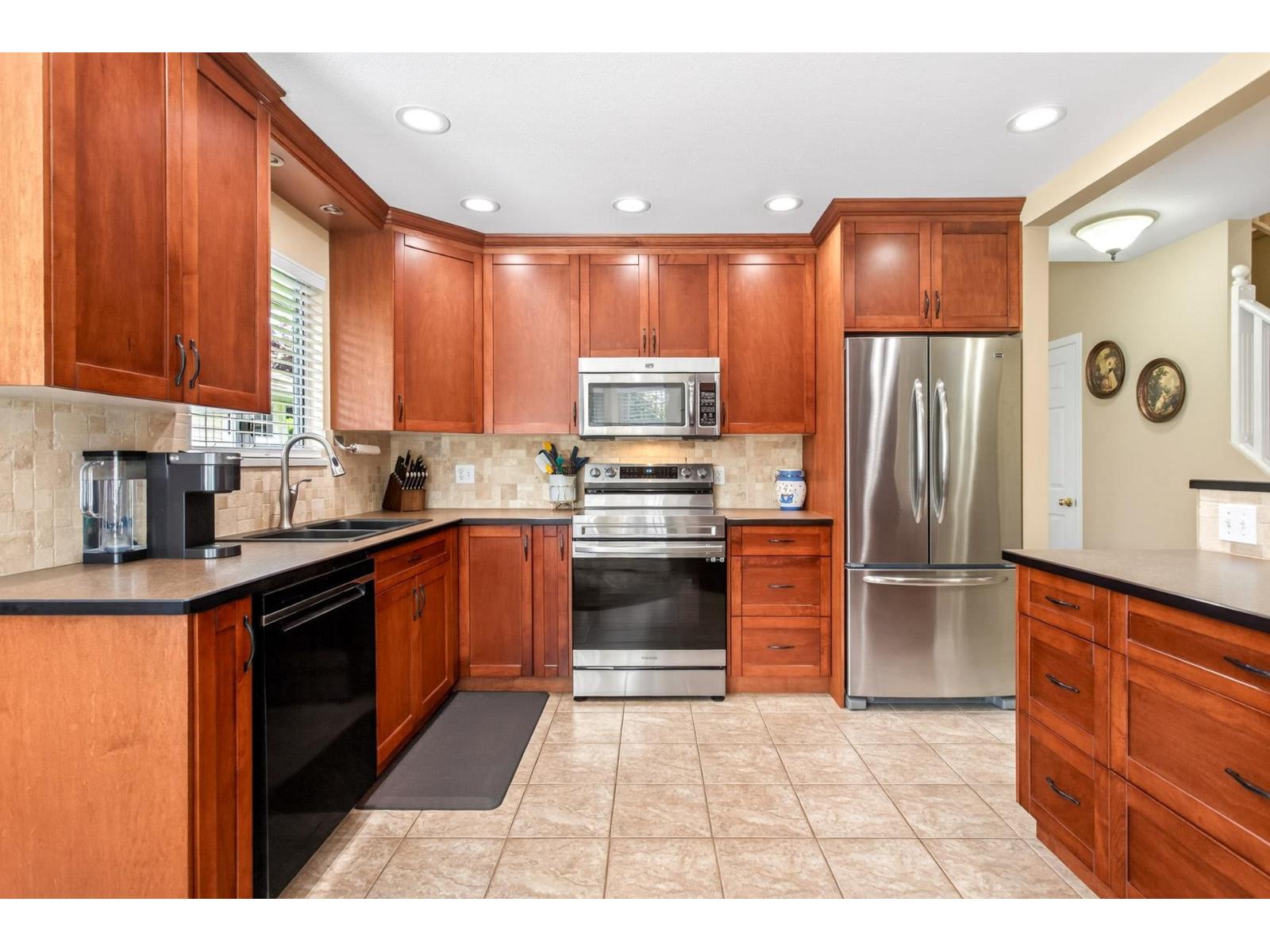 158 8737 212 Street, Langley, British Columbia  V1M 2C8 - Photo 1 - R3123825