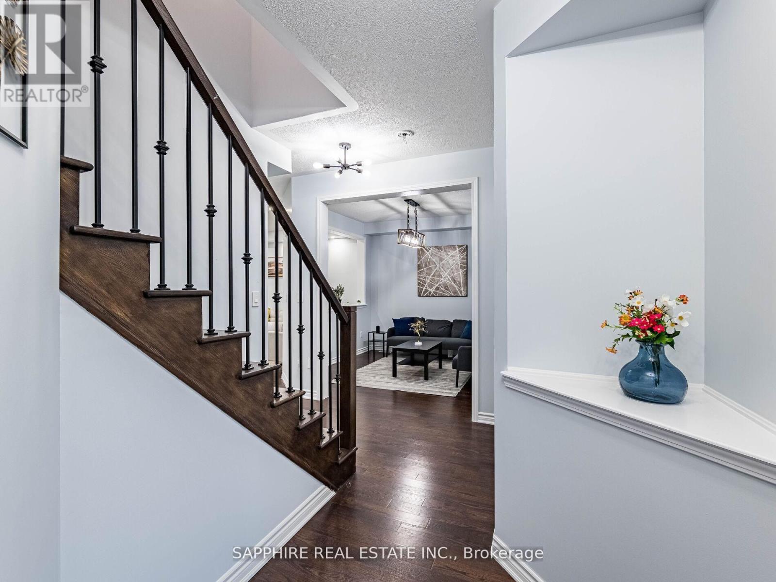 325 Trudeau (Upstairs) Drive, Milton, Ontario  L9T 8Y7 - Photo 3 - W12893580