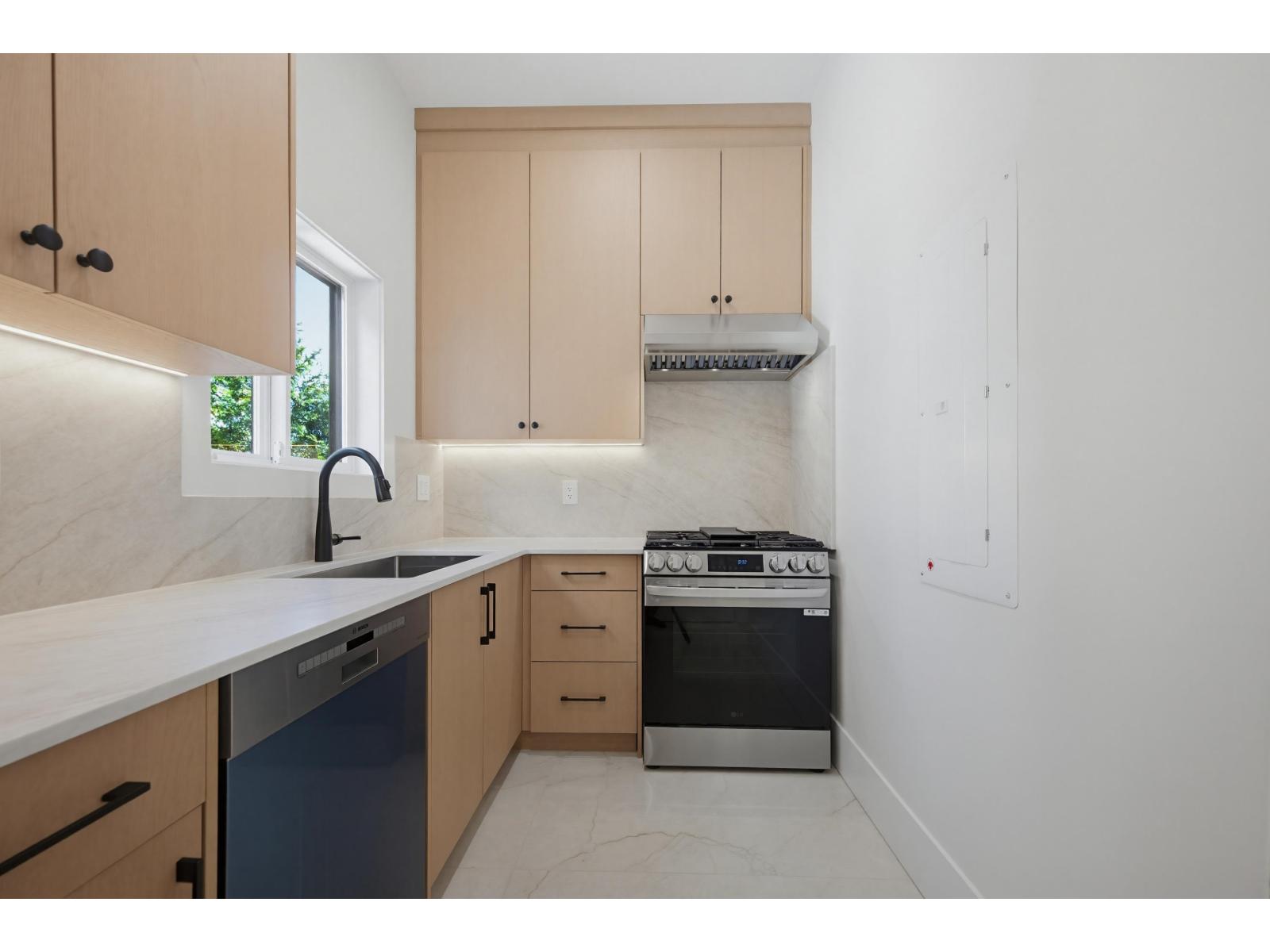 15630 23a Avenue, Surrey, British Columbia V0V 0V0 - Photo 16 - R3120824