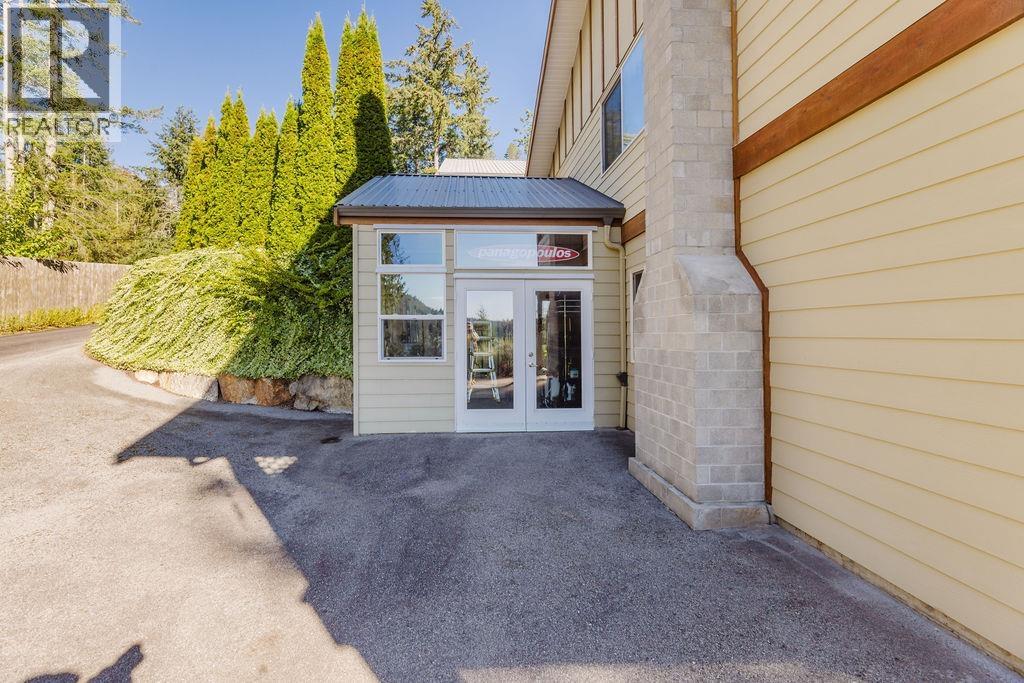 5090 Elliot Road, Garden Bay, British Columbia  V0N 1S1 - Photo 30 - R3123763