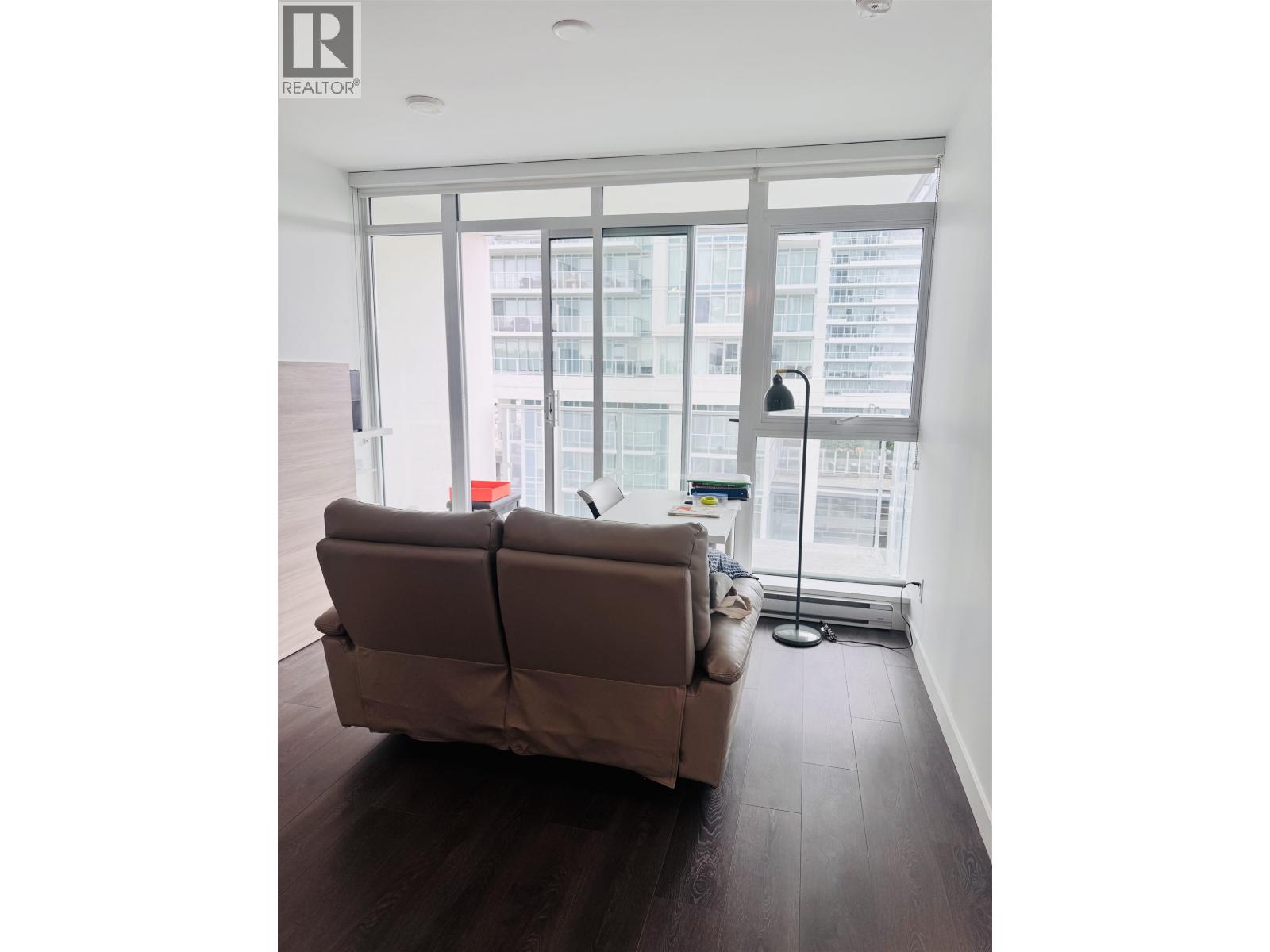 710 652 Whiting Way, Coquitlam, British Columbia  V3J 0K3 - Photo 3 - R3123797
