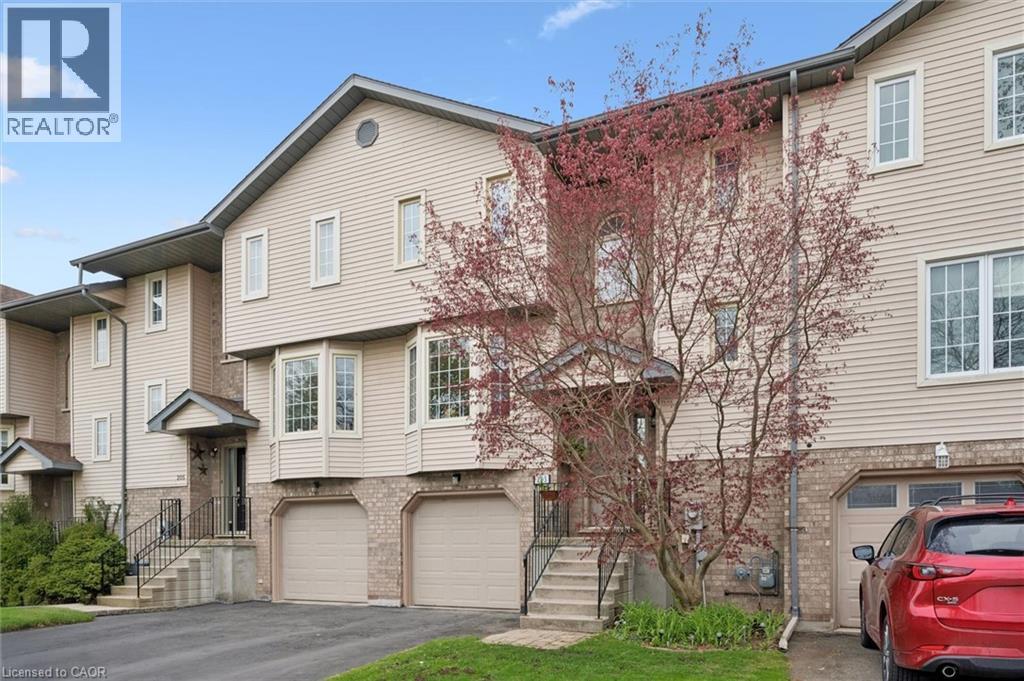 203 Baker Street, Waterloo, Ontario  N2T 2L8 - Photo 4 - 40830171