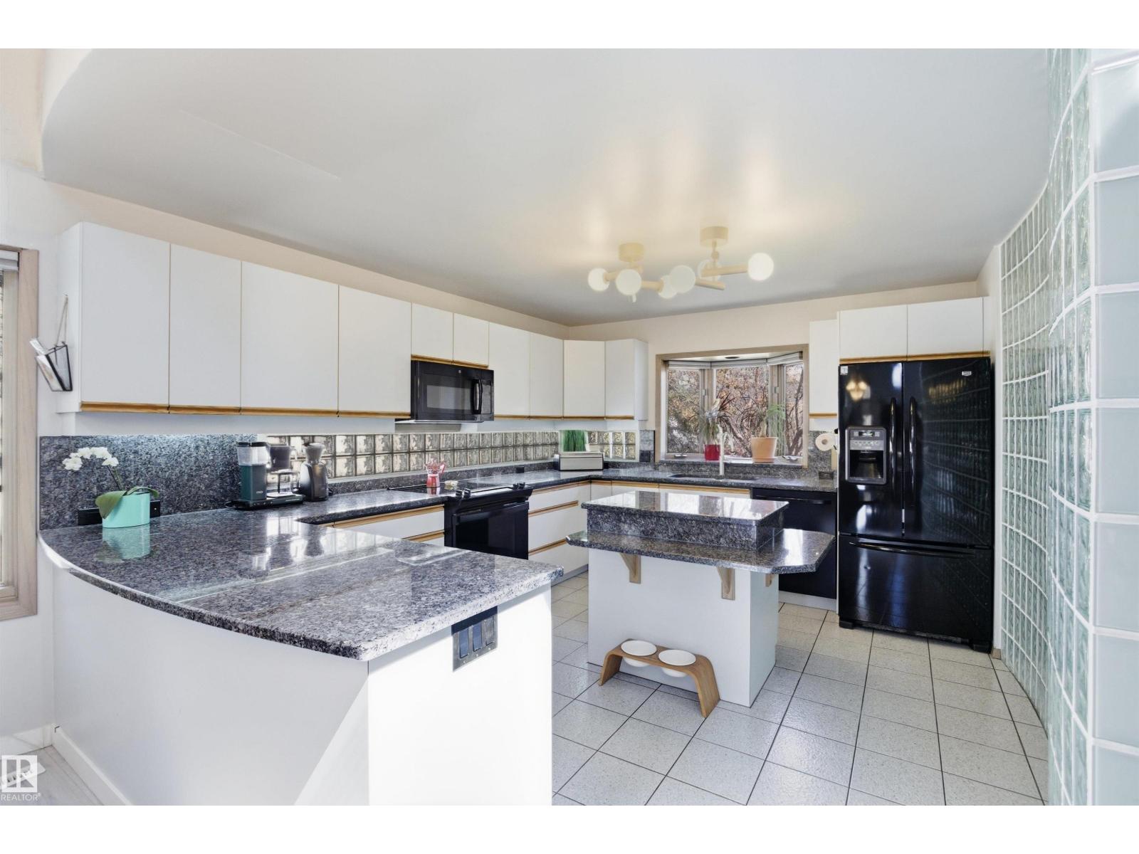 1116 111a St Nw, Edmonton, Alberta  T6J 6R9 - Photo 8 - E4487722