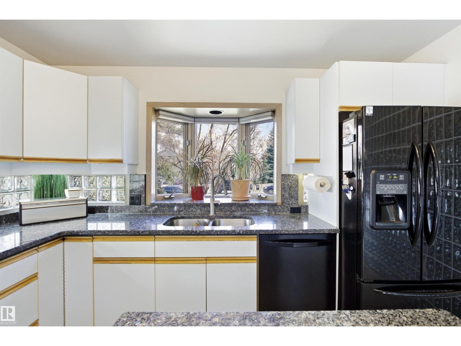 1116 111a St Nw, Edmonton, Alberta  T6J 6R9 - Photo 9 - E4487722