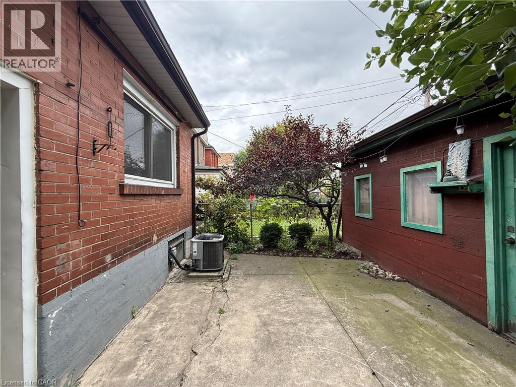 24 Somerset Avenue, Hamilton, Ontario  L8L 2L5 - Photo 28 - 40781826