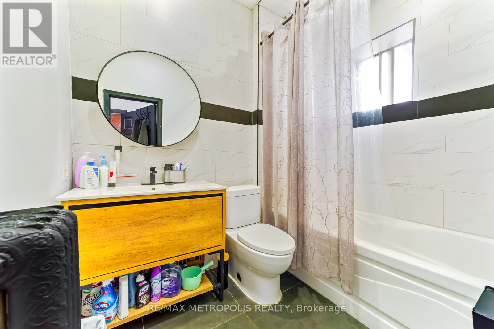 854 Bathurst Street, Toronto, Ontario  M5R 3G3 - Photo 18 - C12973192