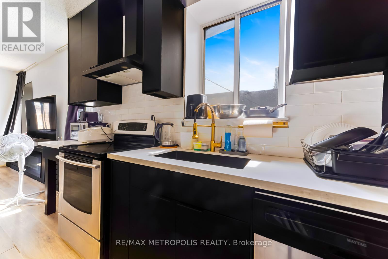 854 Bathurst Street, Toronto, Ontario  M5R 3G3 - Photo 12 - C12973192