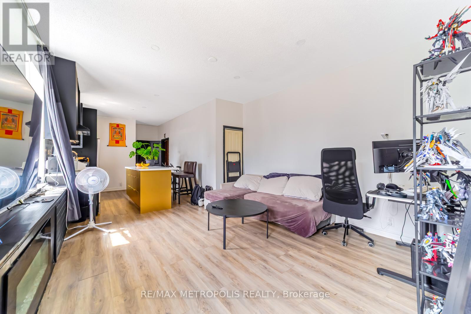 854 Bathurst Street, Toronto, Ontario  M5R 3G3 - Photo 15 - C12973192