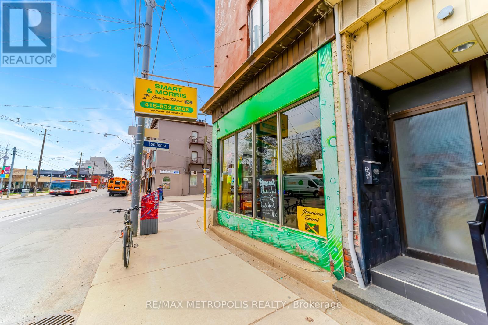 854 Bathurst Street, Toronto, Ontario  M5R 3G3 - Photo 2 - C12973192
