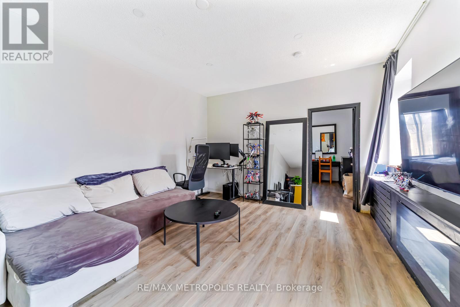 854 Bathurst Street, Toronto, Ontario  M5R 3G3 - Photo 14 - C12973192