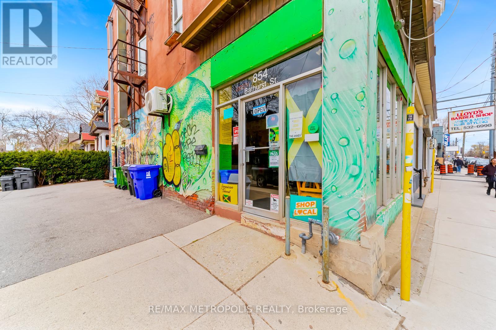 854 Bathurst Street, Toronto, Ontario  M5R 3G3 - Photo 4 - C12973192