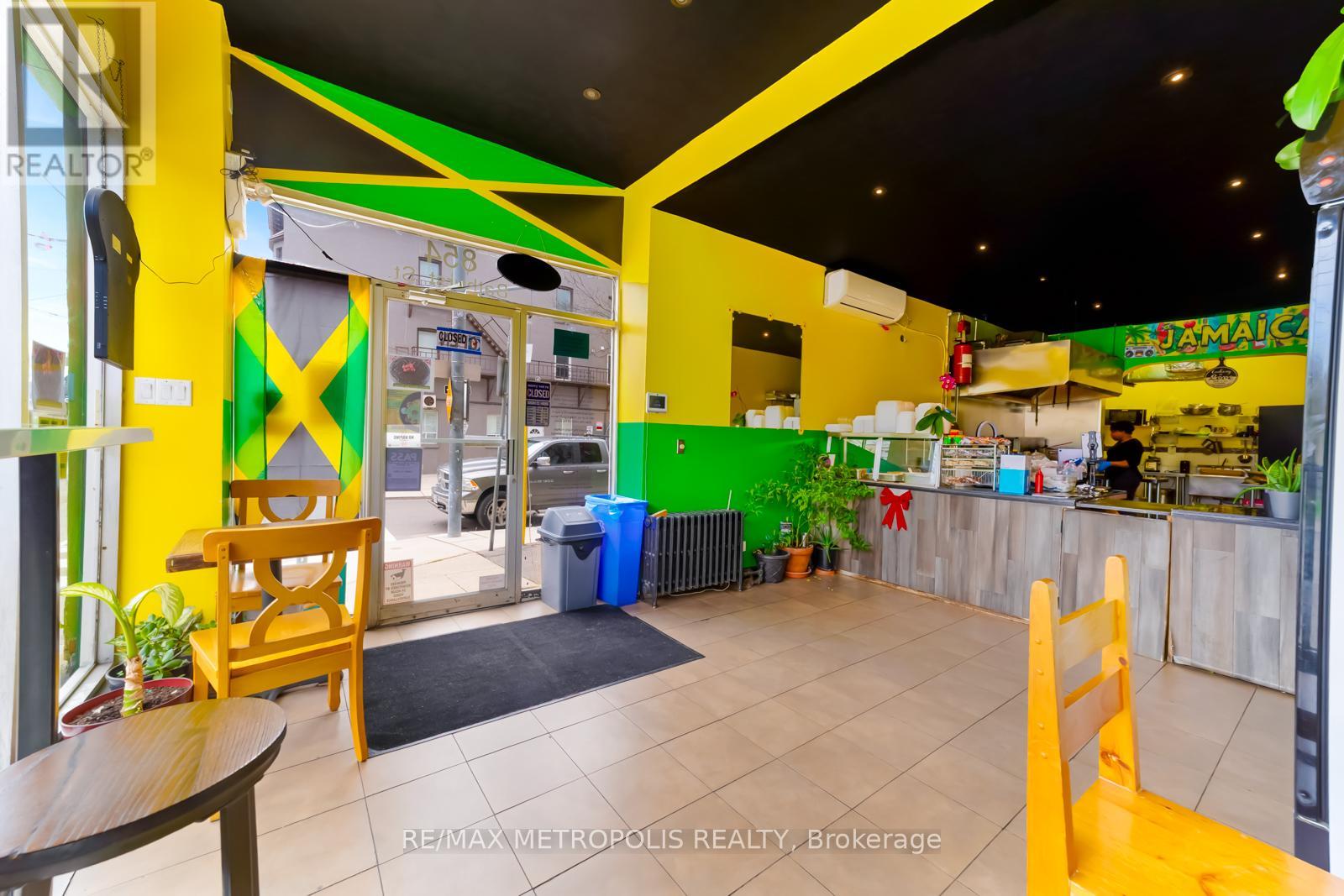 854 Bathurst Street, Toronto, Ontario  M5R 3G3 - Photo 6 - C12973192