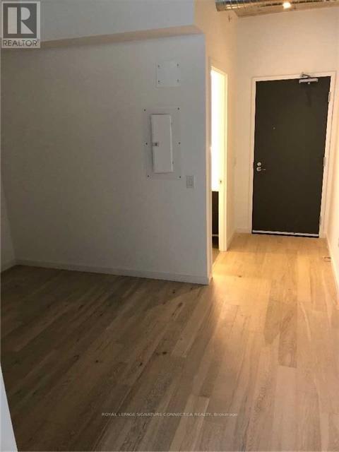 902 - 170 Bayview Avenue, Toronto, Ontario  M5A 0M4 - Photo 2 - C13129470