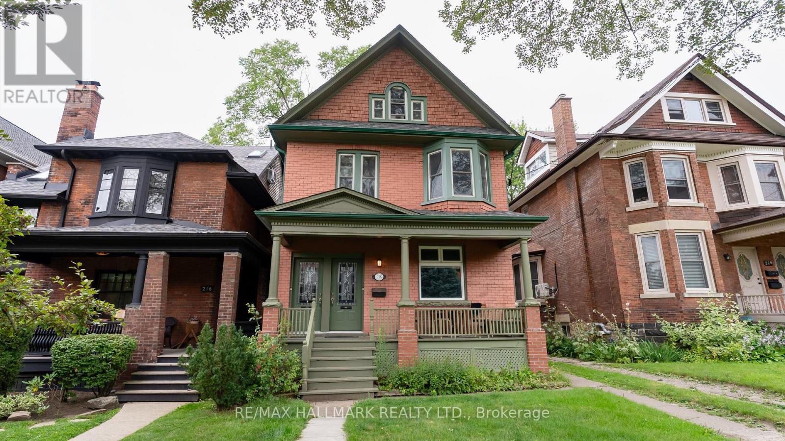 UPPER - 218 RUSHOLME ROAD, Toronto, Ontario