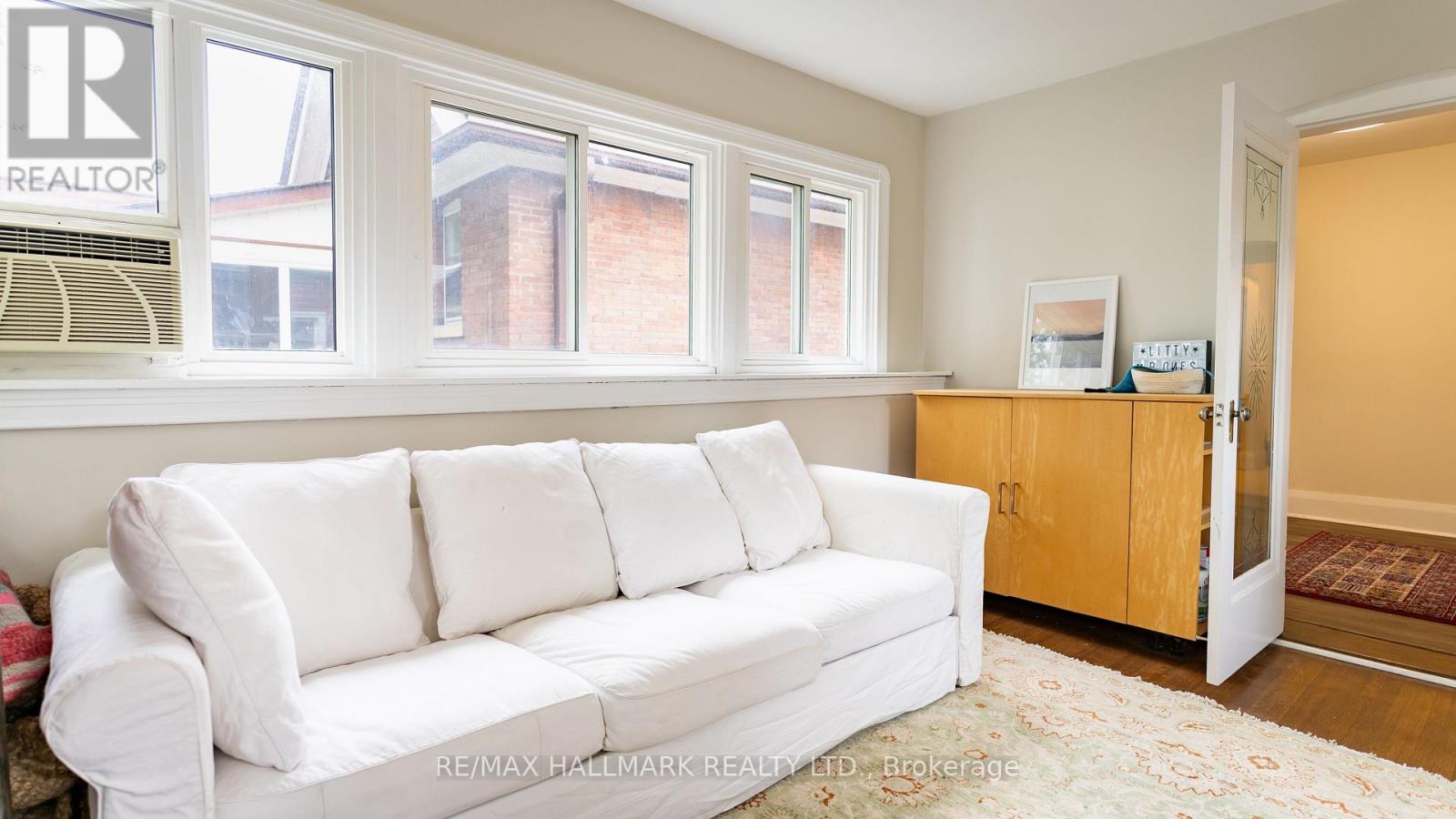 Upper - 218 Rusholme Road, Toronto, Ontario  M6H 2Y8 - Photo 14 - C13129478